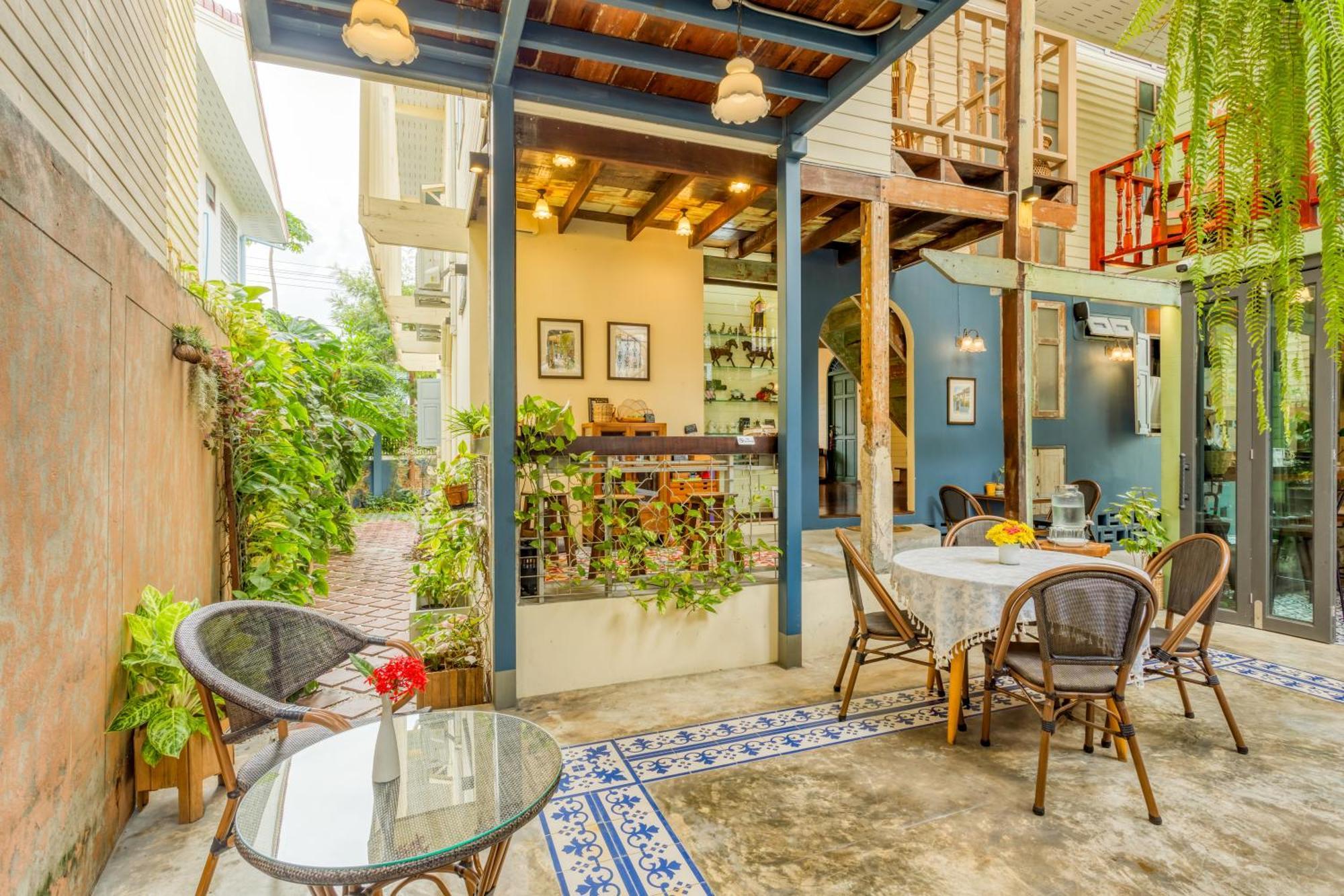 Priya Boutique House Bed and Breakfast Bangkok Eksteriør billede